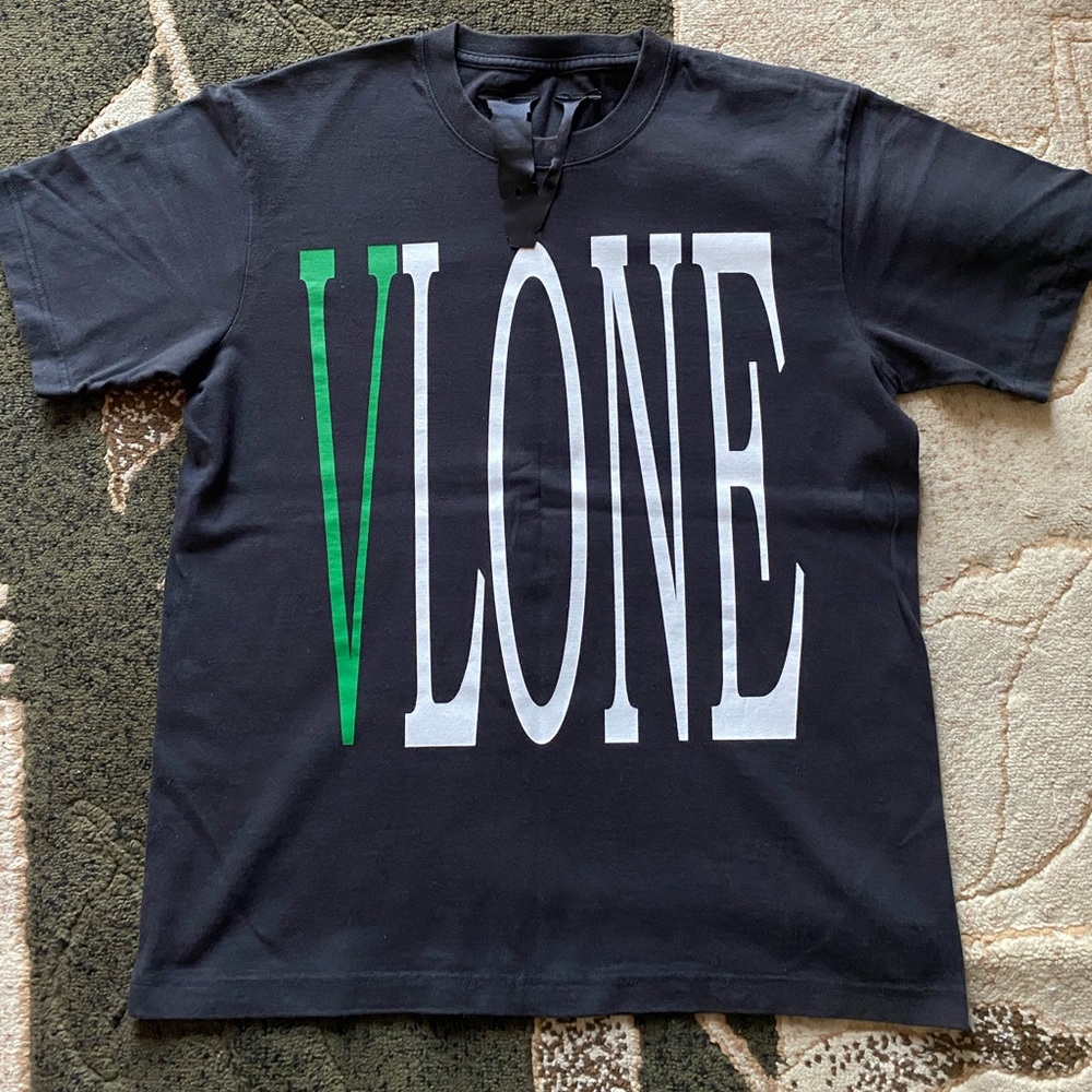 VLONE T-Shirt Size Medium